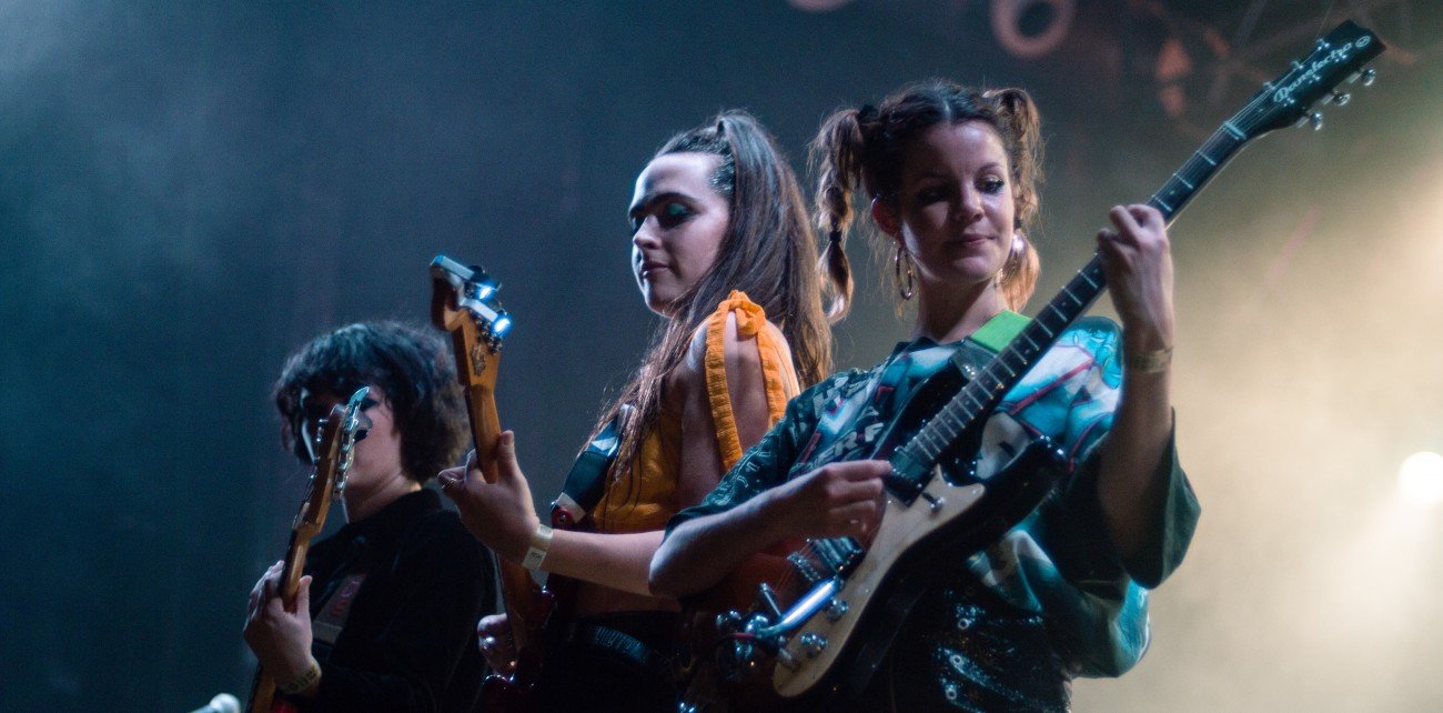 Crónica de Hinds en Barcelona