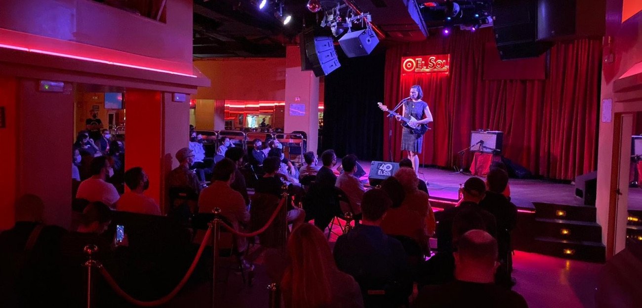 Crónica de Laetitia Sadier en Mazo Madriz