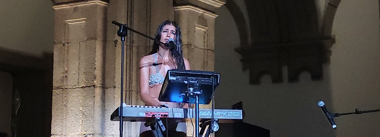 Crónica de Marina Herlop y Angélica Salvi en los Veranos de la Villa