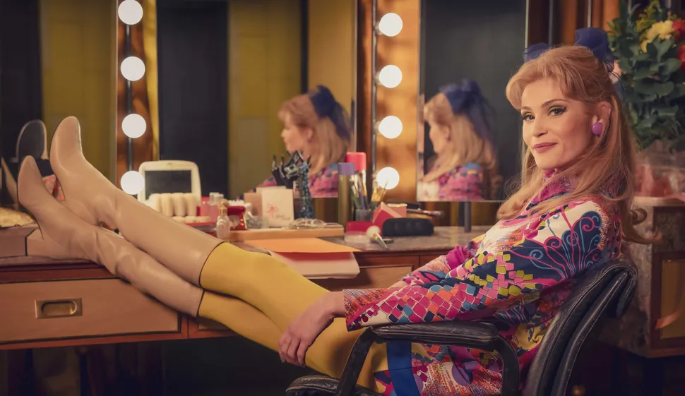 Crítica de la segunda temporada de 'Funny Woman', estrenada en SkyShowtime