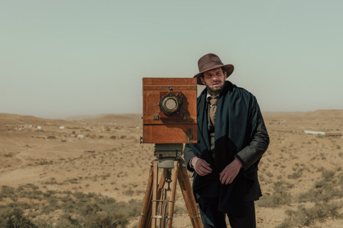 Crítica de ‘En la alcoba del sultán’ de Javier Rebollo: Un relato de exploración y memoria cinéfila