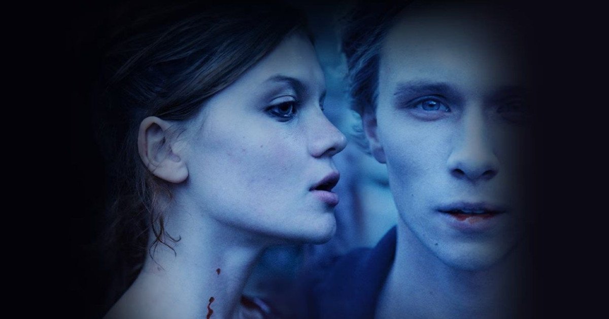 Crítica de 'Esperando la noche': Céline Rouzet disecciona la adolescencia bajo el prisma del vampirismo