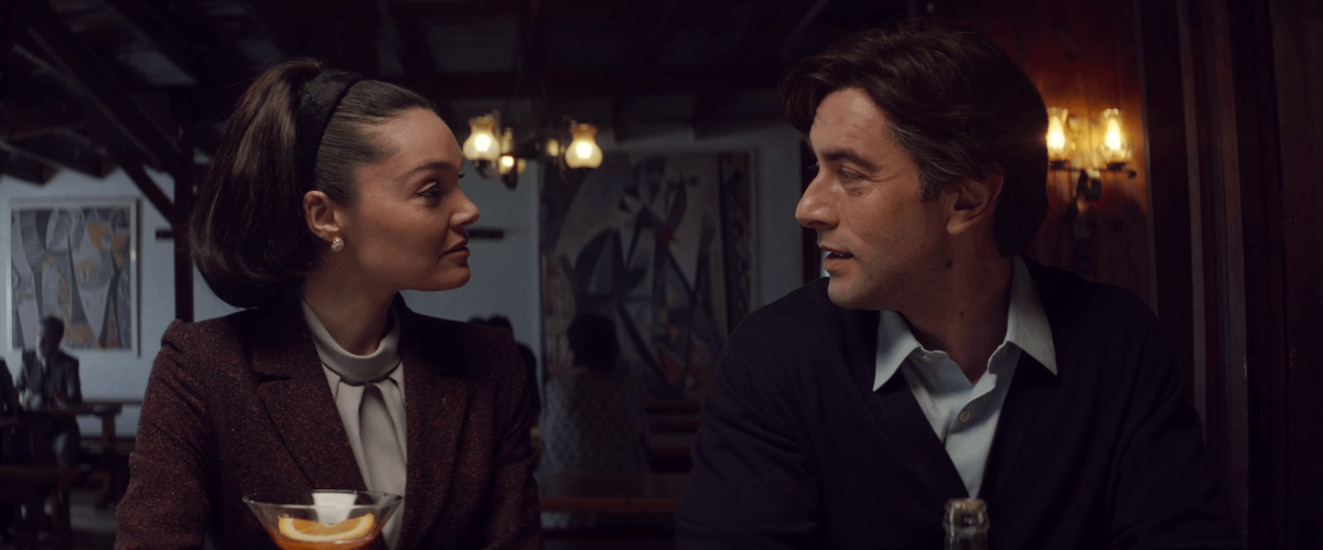 Crítica de '8': Julio Medem y el intento de atrapar la historia en un solo gesto