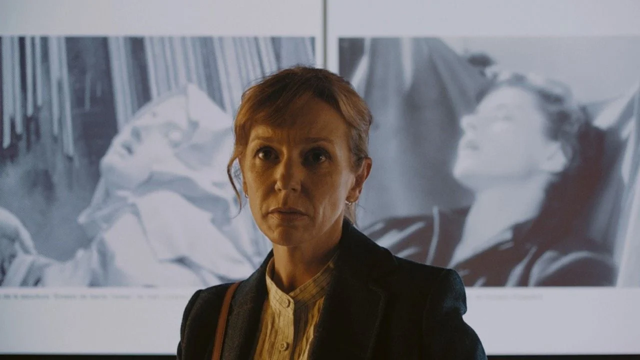 Crítica de 'Nosotros': Helena Taberna examina en exceso las ruinas de un amor marchito