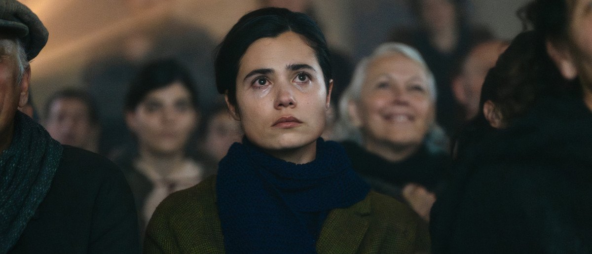 Crítica de ‘La buena letra’: Celia Rico Clavellino retrata la dignidad que se forja en el silencio