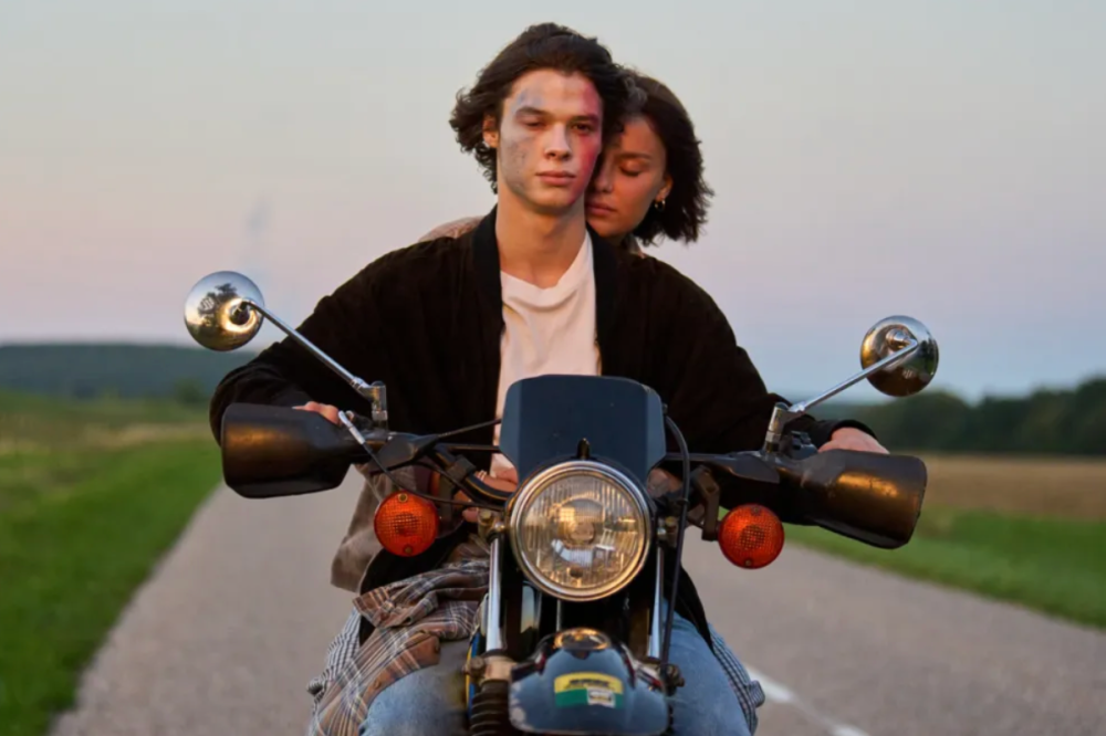 Crítica de ‘Sus hijos después de ellos’: Ludovic Boukherma observa cómo la herencia masculina contamina cada gesto