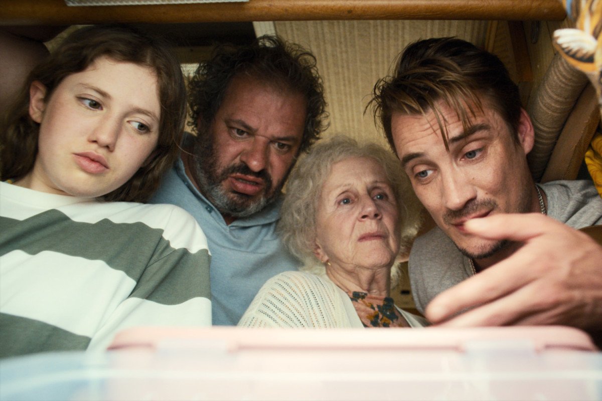 Critica de 'Bon voyage, Marie': Enya Baroux retrata el derecho a irse sin hacer ruido