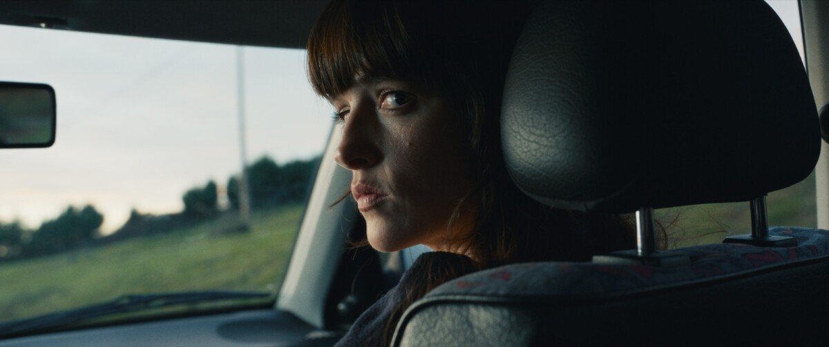 'Un fantasma en la batalla': crítica de la película de Agustín Díaz Yanes