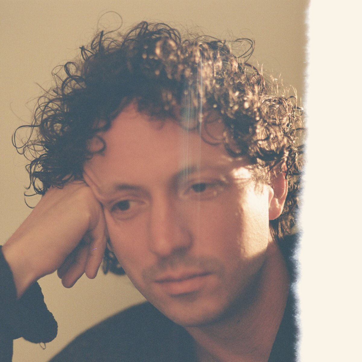 Liam Kazar: 'Pilot Light', crítica de su nuevo LP