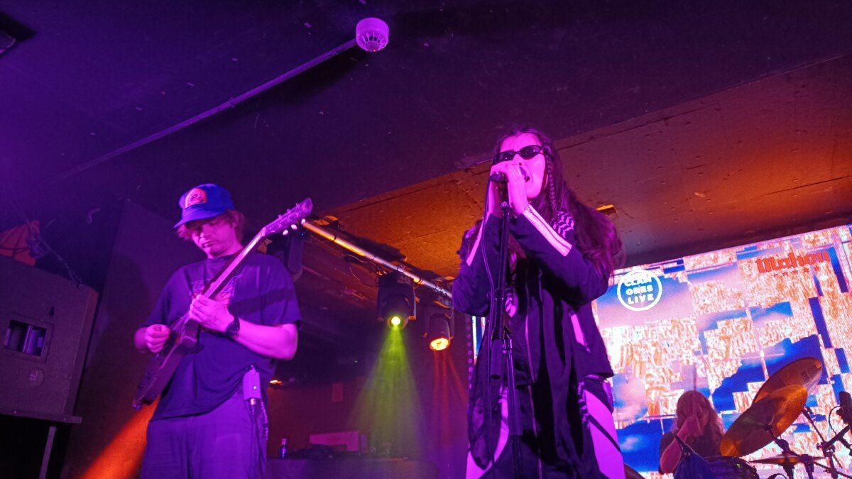 Crónica de Water From Your Eyes en Madrid