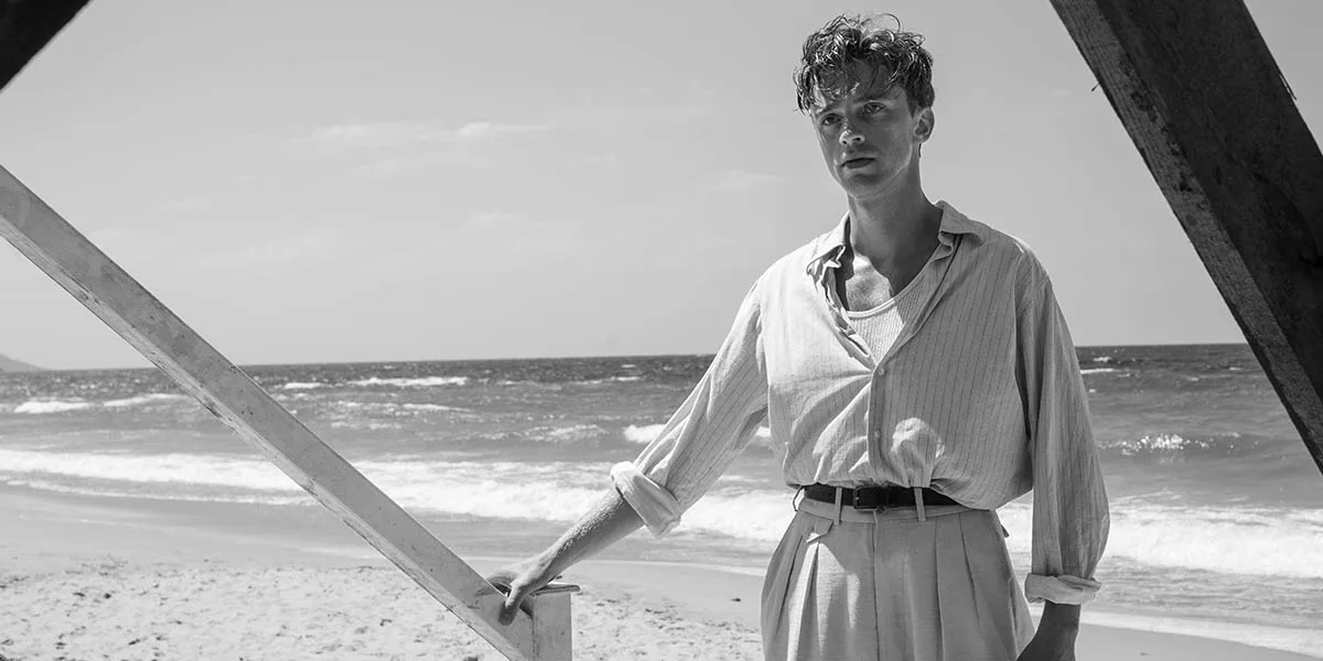 'El extranjero', crítica de la película de François Ozon