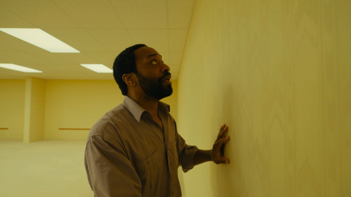 'Backrooms': crítica de la película de Kane Parsons