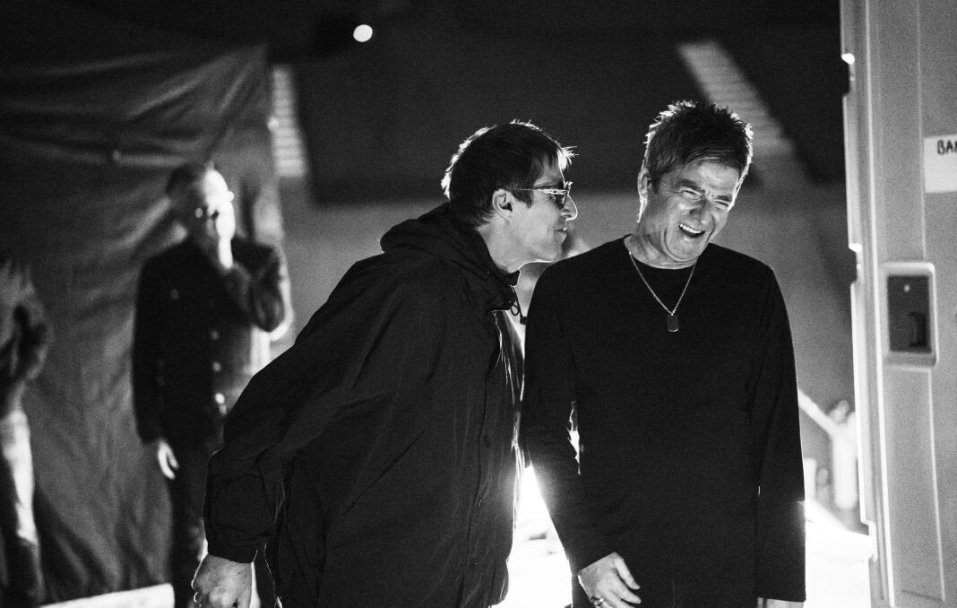 'Oasis: Don't Look Back in Anger': crítica del documental de la banda británica